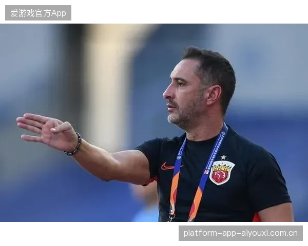 佩雷拉：逆风翻盘的“重拳”秘密——从“跨不过的山”到逆转世界冠军